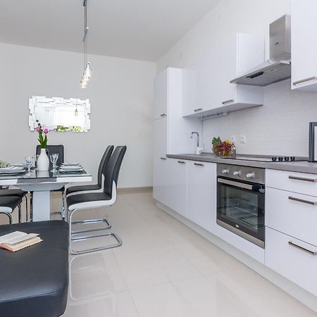 Sukošan Apartments Marko מראה חיצוני תמונה