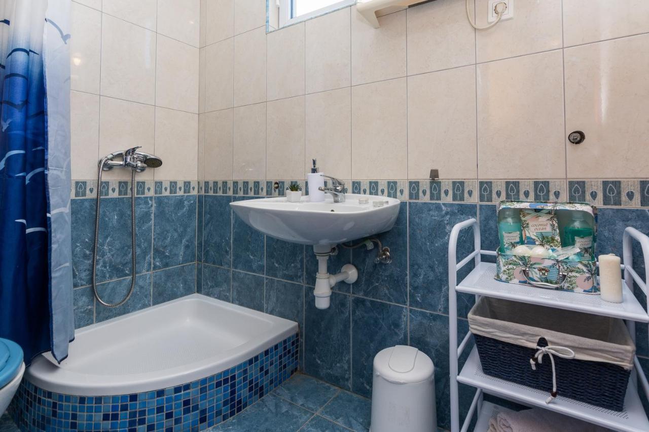 Sukošan Apartments Marko מראה חיצוני תמונה