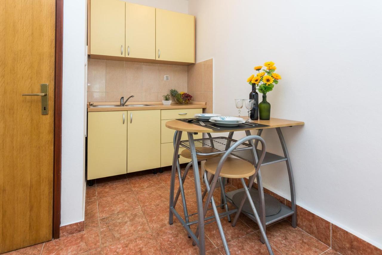 Sukošan Apartments Marko מראה חיצוני תמונה